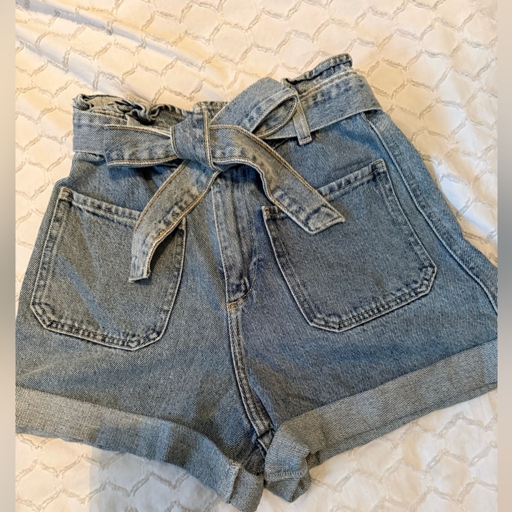 Zara High-Waist Paperbag Denim Shorts with Tie Belt - Light Blue